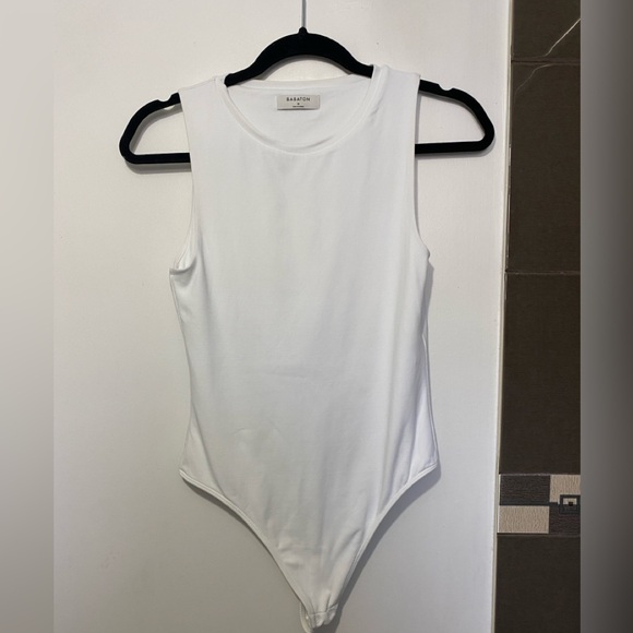 Babaton Contour Muscle Bodysuit White Size M - Picture 2 of 8
